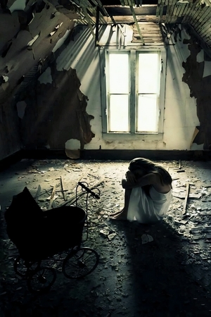 abandoned house vibes photo ideas
