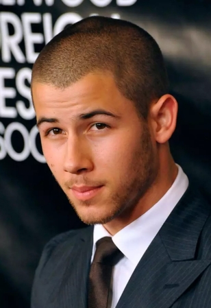 thinning hair style for men