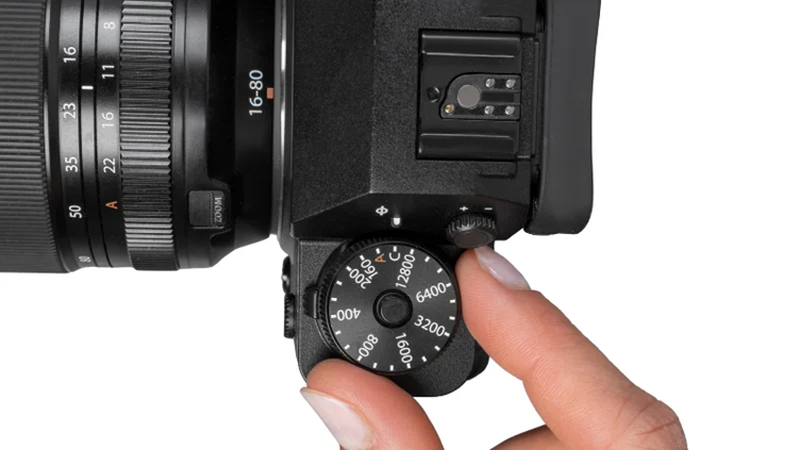 camera iso setting adjustment