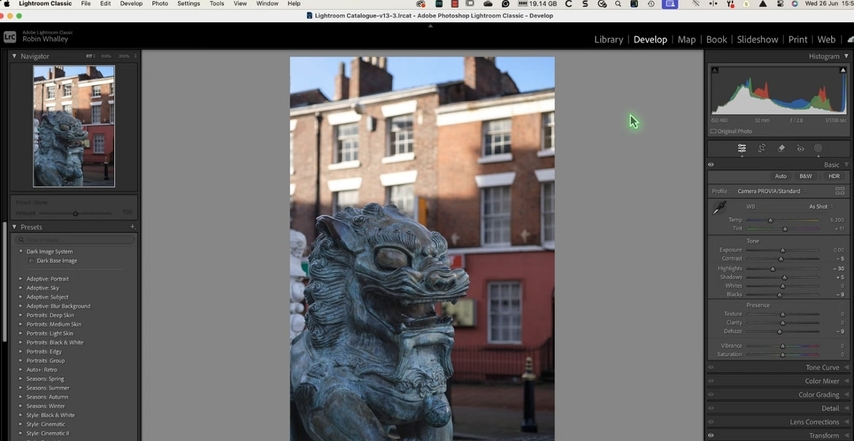 원하는 사진을 앱에 삽입