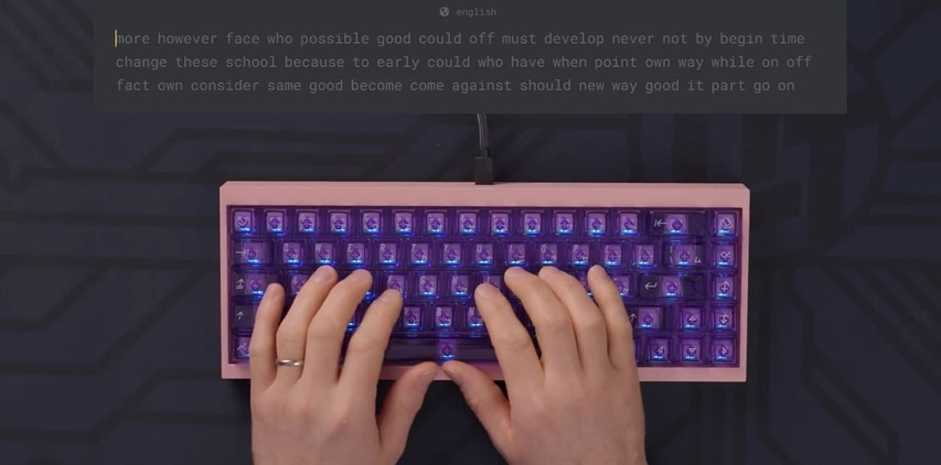 新しいキーボードのタイピング快適性を確認