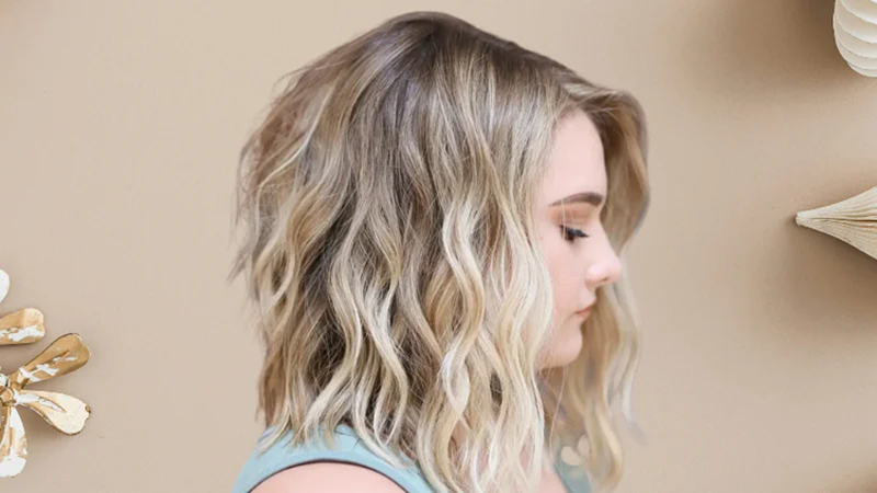 wavy lob medium cut hairstyles for round faces