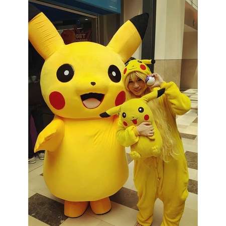 cosplay pikachu