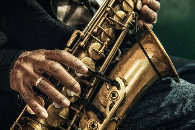 MEILLEURS 6 façons d'obtenir un son du saxophone en 2024