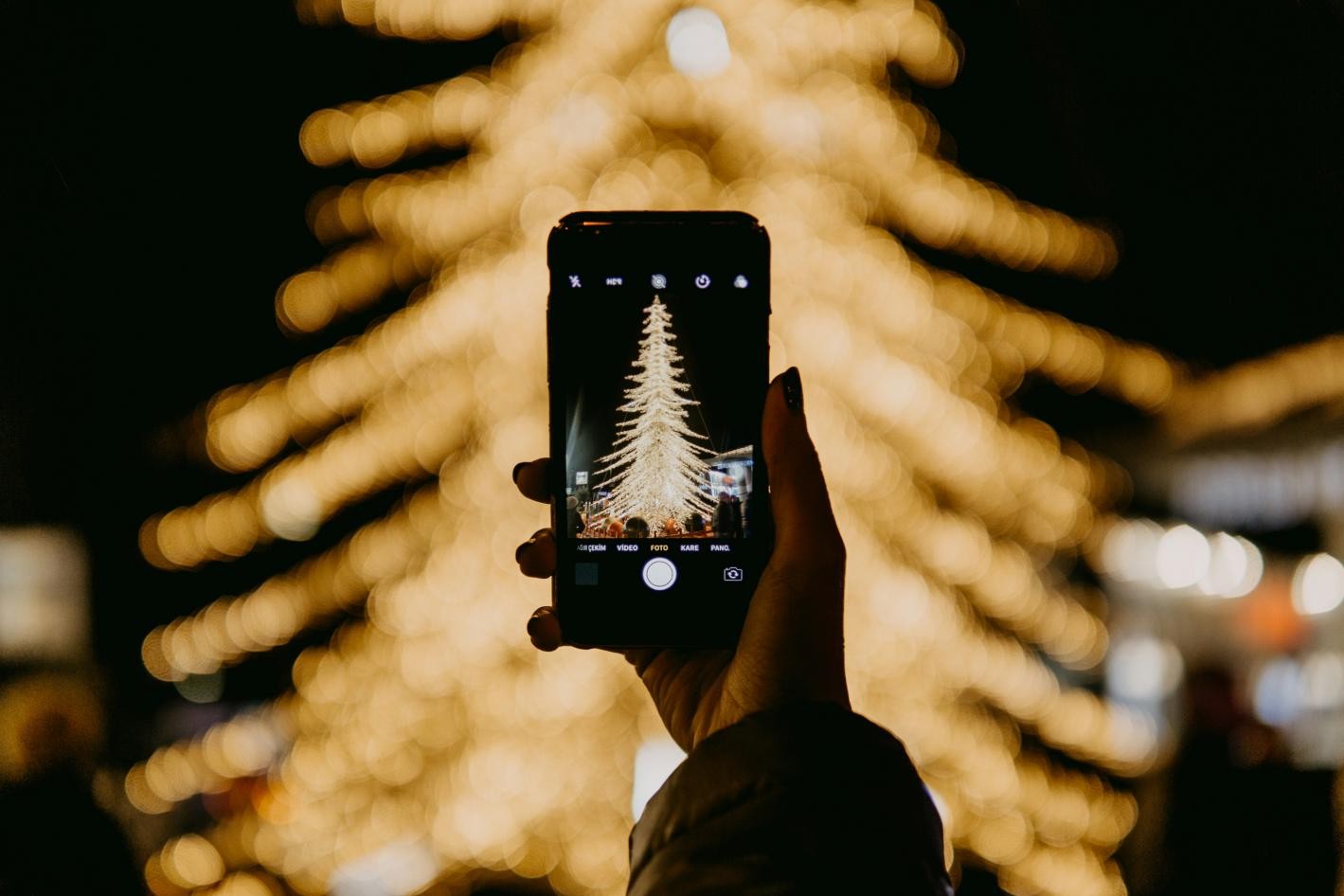 Best 6 Christmas Photo Editor App & Online Tools You Can't Miss