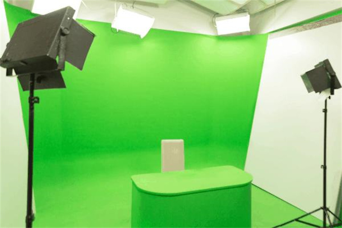 The Most Three Essential Considerations for Green Screen Lighting