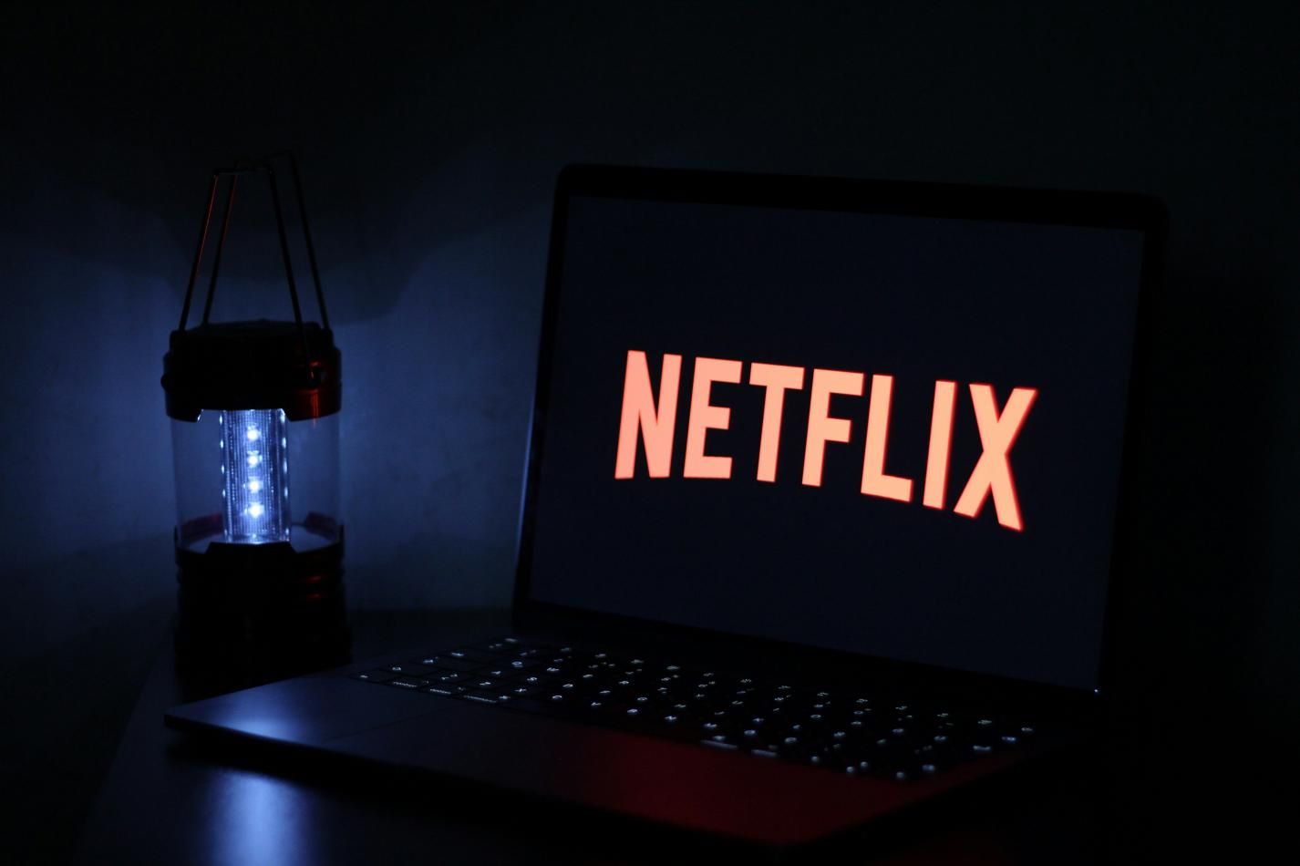 How to Fix Netflix We're Having Trouble Playing This Title in 2024