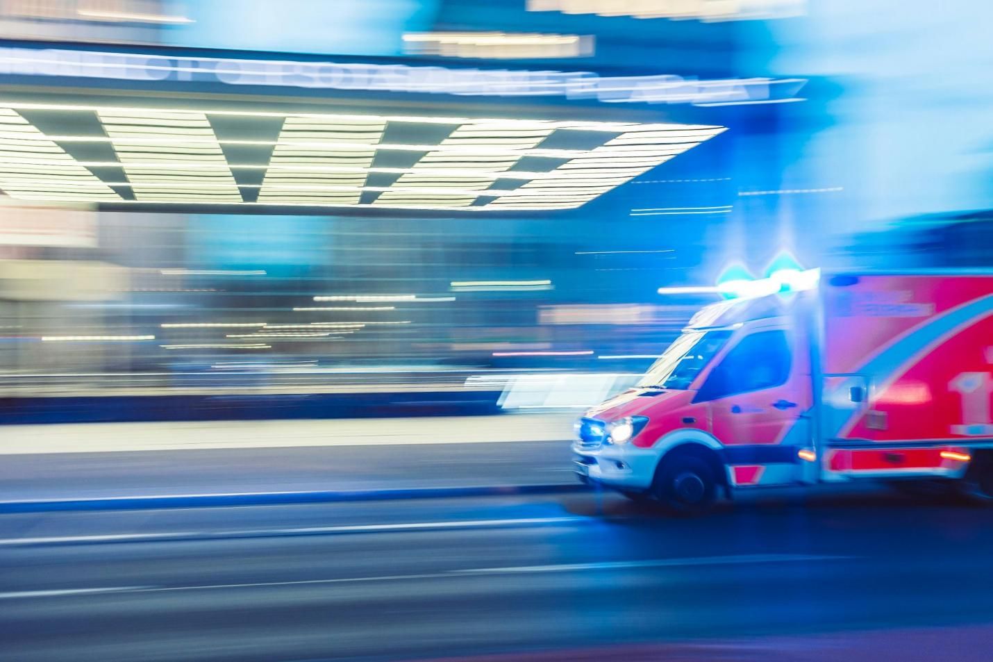 Best 5 Ambulance Siren Sound for Live Streaming and Podcasts