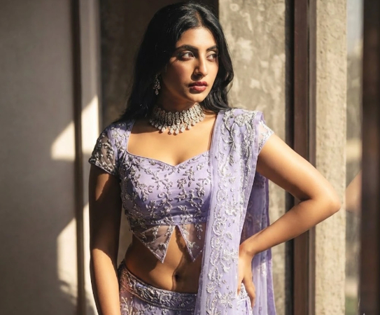 instagram trending lehenga photo prompts