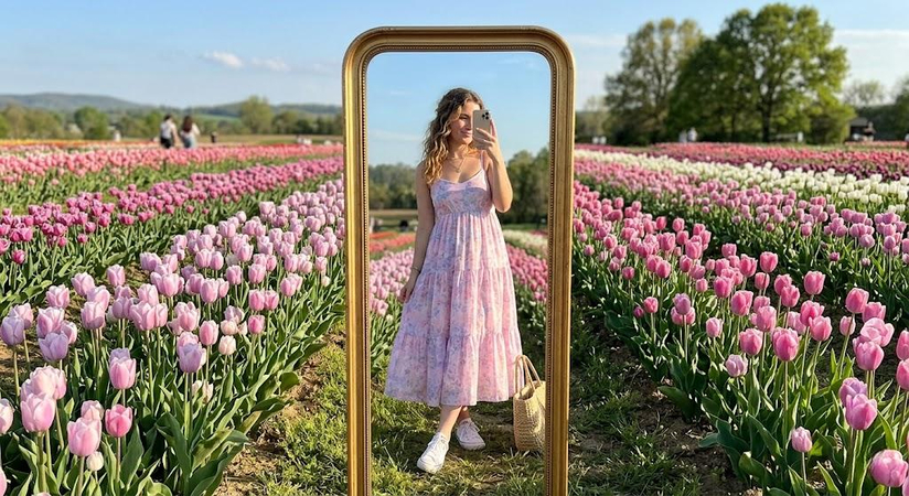 mirror selfie ootd tulip garden ai photo gemini