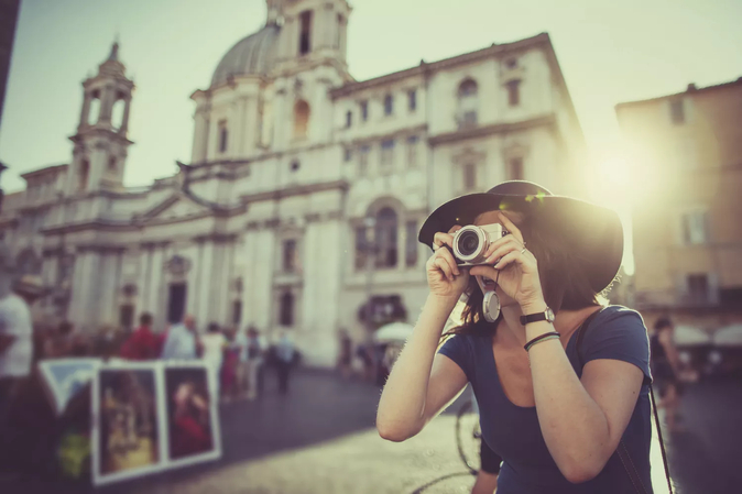 a girl with focus techniques for sharp portraits