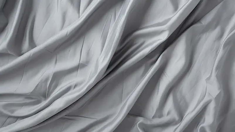 bedsheet for diy headshot