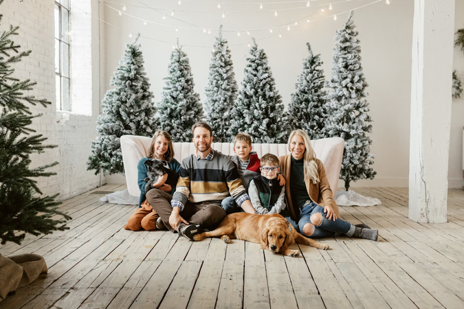 creative graduation photoshoot ideas