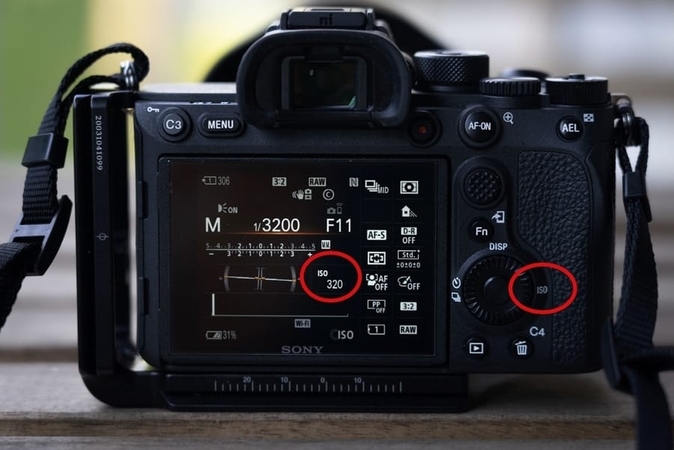 DSLR camera capture setting for photography