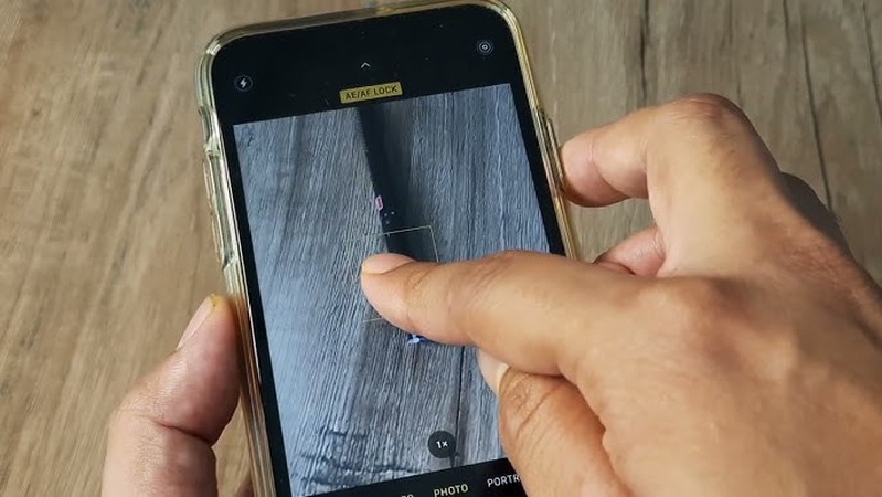 iphone lock focus for taking headshot