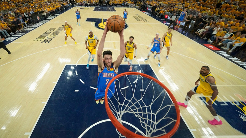 a moment from game 4 of nba finals 2025