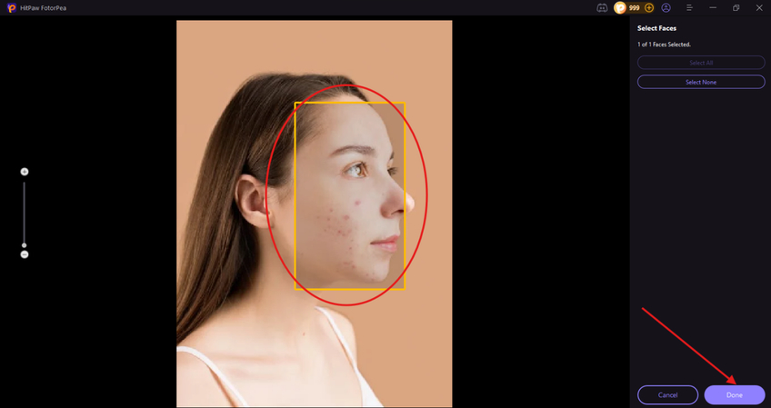 Selecting an area on a face to restore in HitPaw FotorPea
