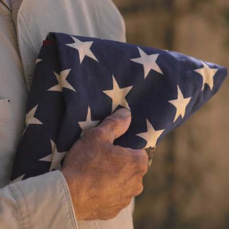 share a remembrance story online
