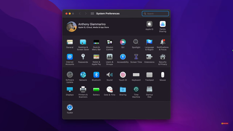choisissez Bureau et Économiseur d'écran pour changer le fond d'écran