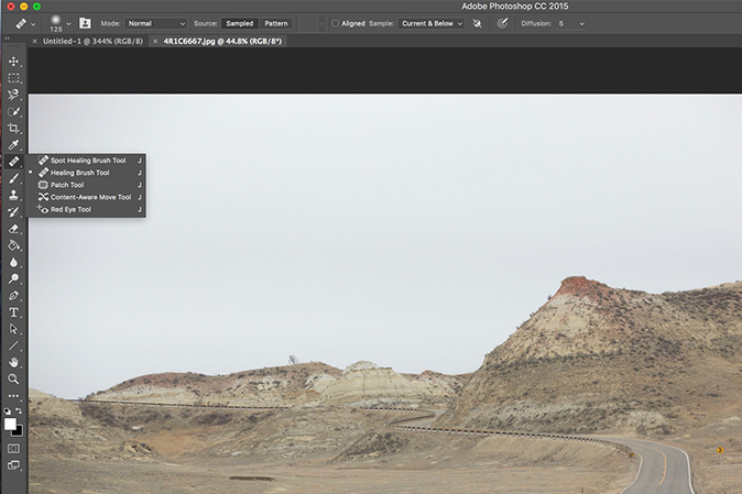 Photoshopでヒーリングツールを使用して風景写真を編集する