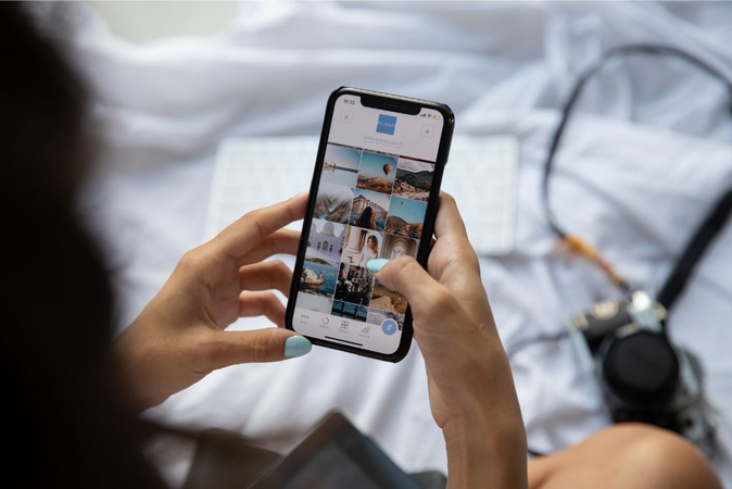 how to.repost a story on Instagram
