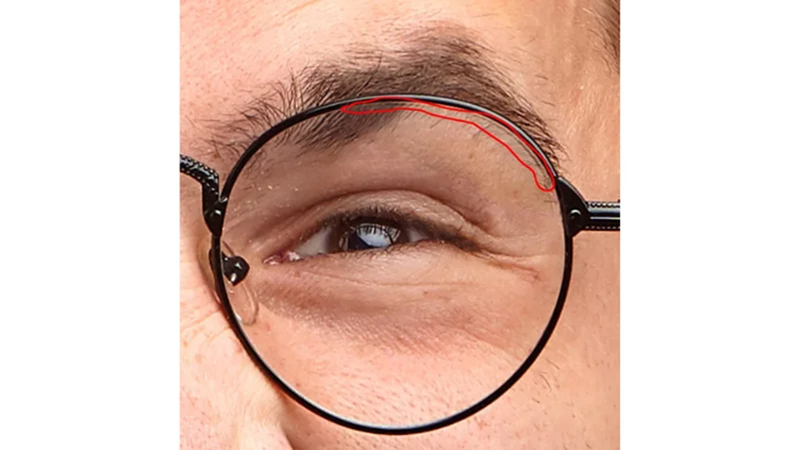 covering the remaining reflection while preserving natural hair texture