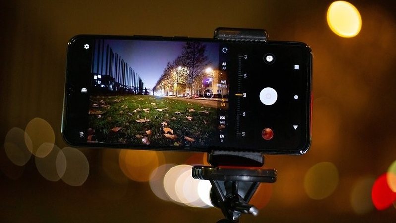 using night mode or pro for indoor images