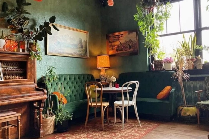 best location for indoor pictures
