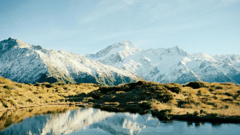 lake in queenstown new zealand in march