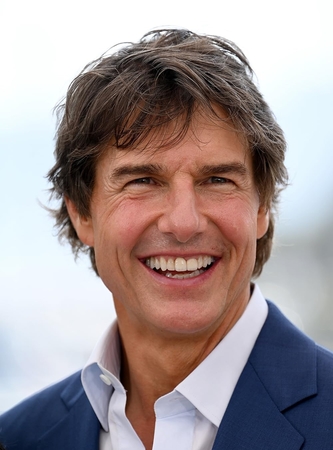 top male actors 60s tom cruise