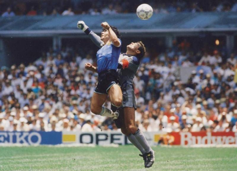 maradona shilton mano dios