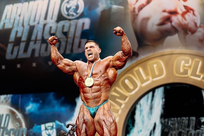 mr olympia derek 2025 winner