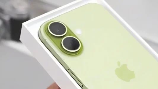 iPhone 17 그린
