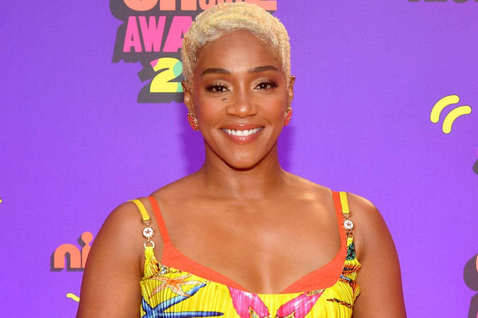 presentadora afroamericana de programas de entrevistas tiffany