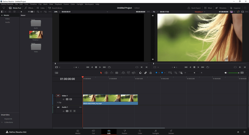 DaVinci Resolve를 열고 클립을 타임라인에 배치